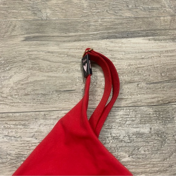 Victoria Secret Incredible Unlined Plunge Bra - Picture 8 of 15